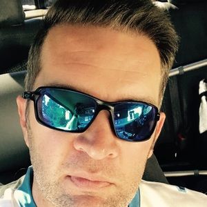 Meet your Posher, Wayne